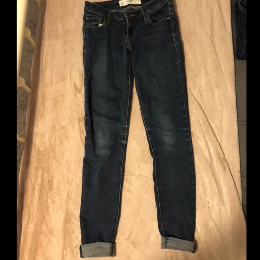 Low rise jeans